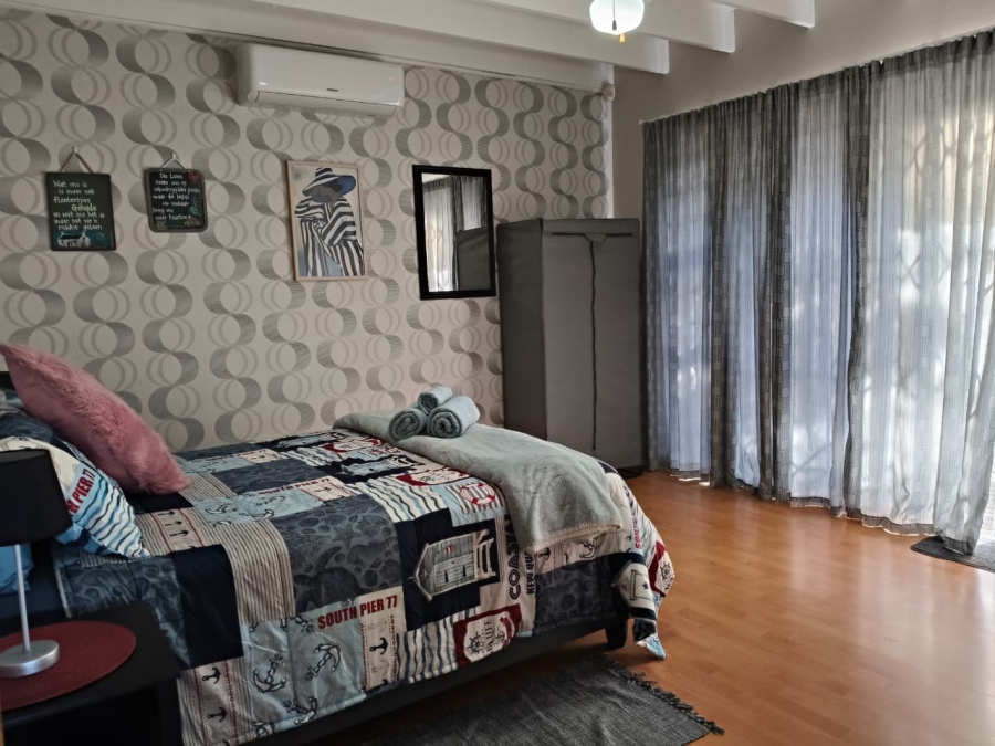 3 Bedroom Property for Sale in Wavecrest Eastern Cape